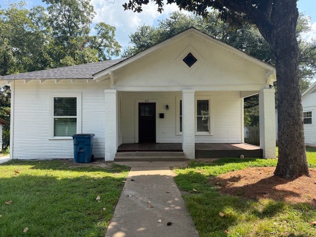 631 Dallas Street